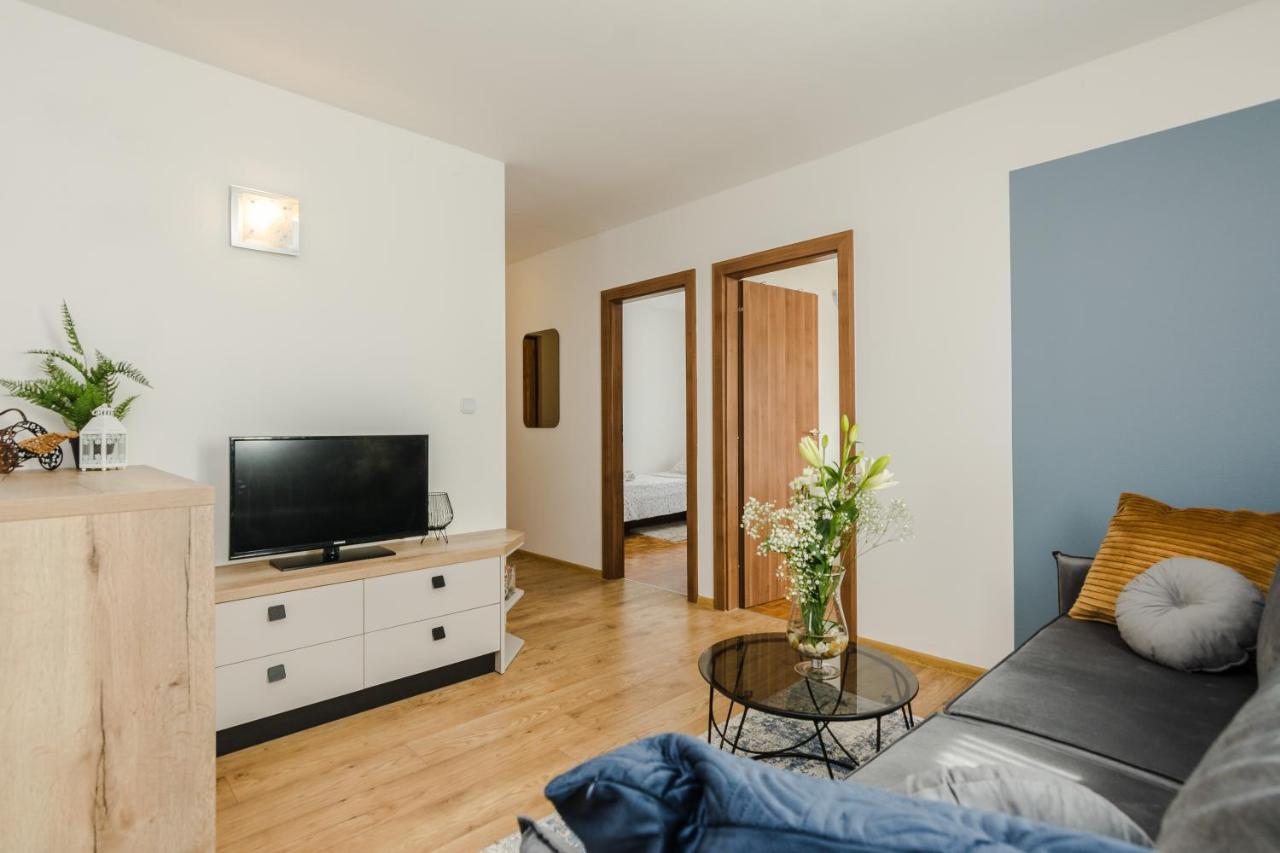 Luton Apartment Zadar Kozino Heating Pool & Jacuzzi Exterior photo