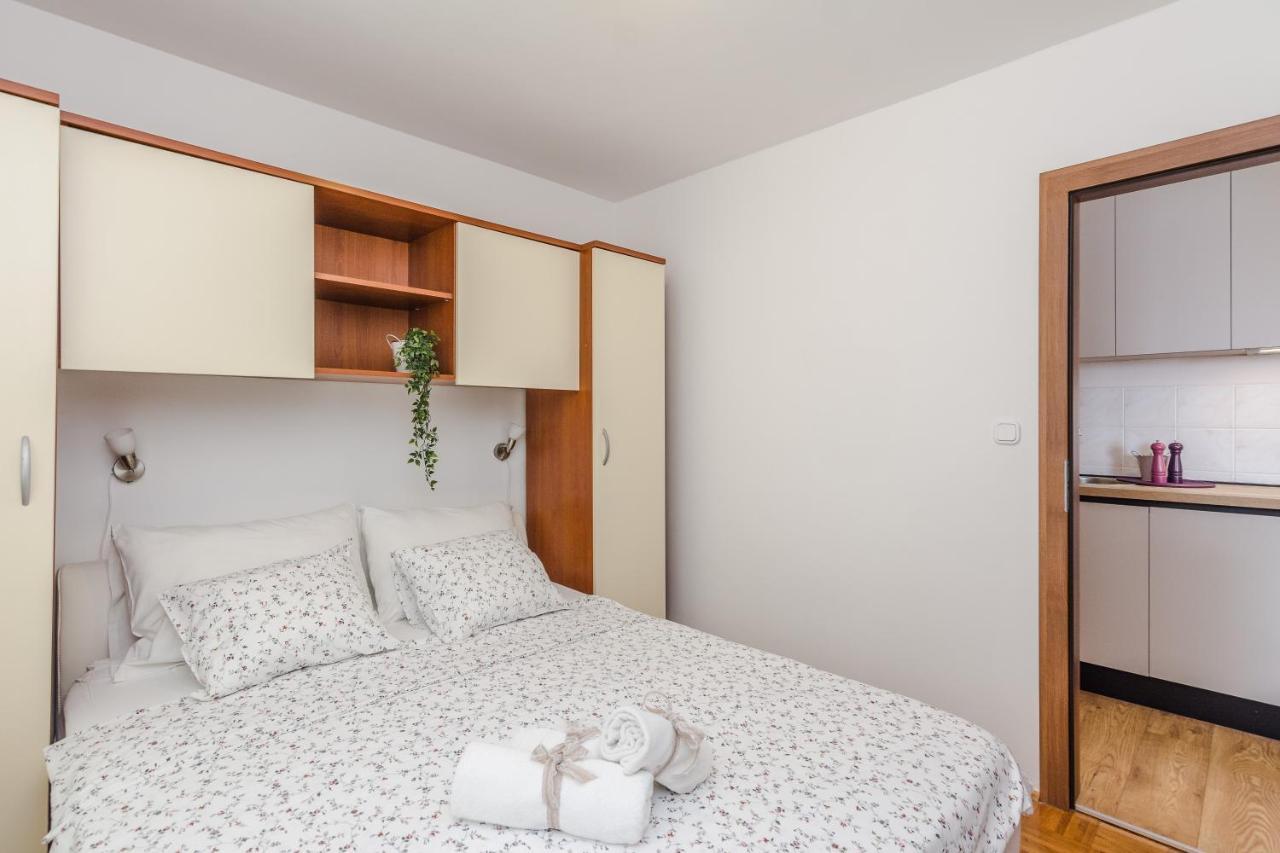 Luton Apartment Zadar Kozino Heating Pool & Jacuzzi Exterior photo
